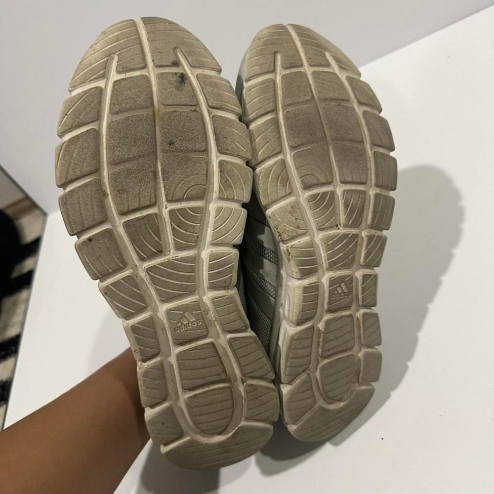 Adidas Grey and Purple Sneakers woman's 8.5 - Picture 8 of 8